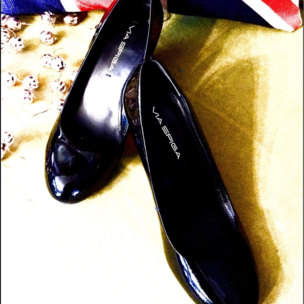✨💥Saucy💥✨Sz 5 1/2 Via Spiga Patent Leather Wedge